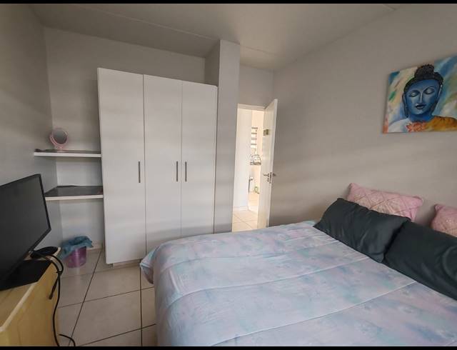 1 BEDROOM FLAT TO LET IN CALEDON ESTATE